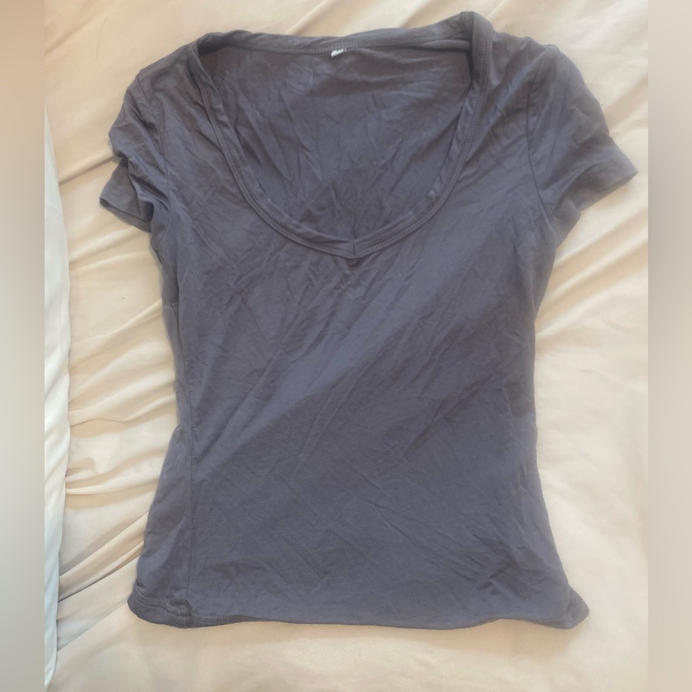 Grey v neck shirt